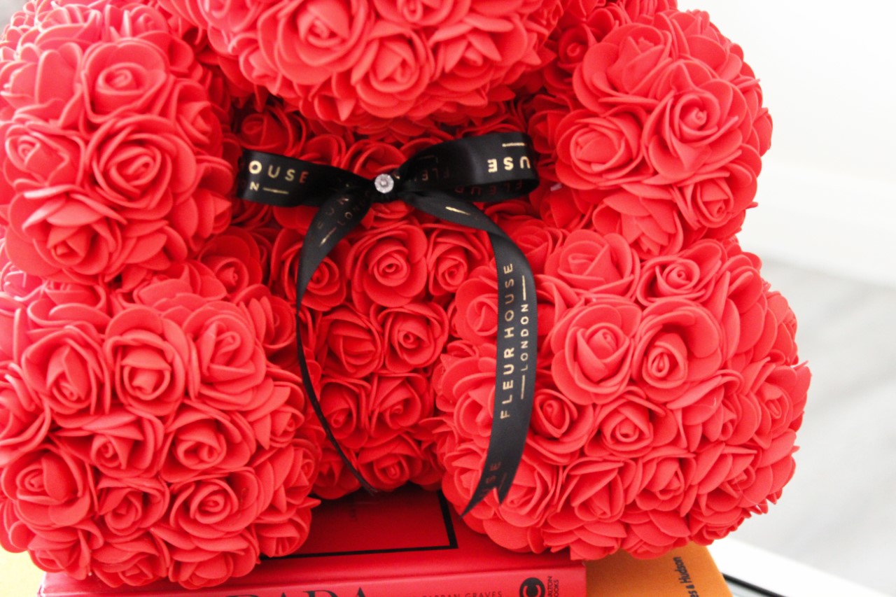 big red rose bear